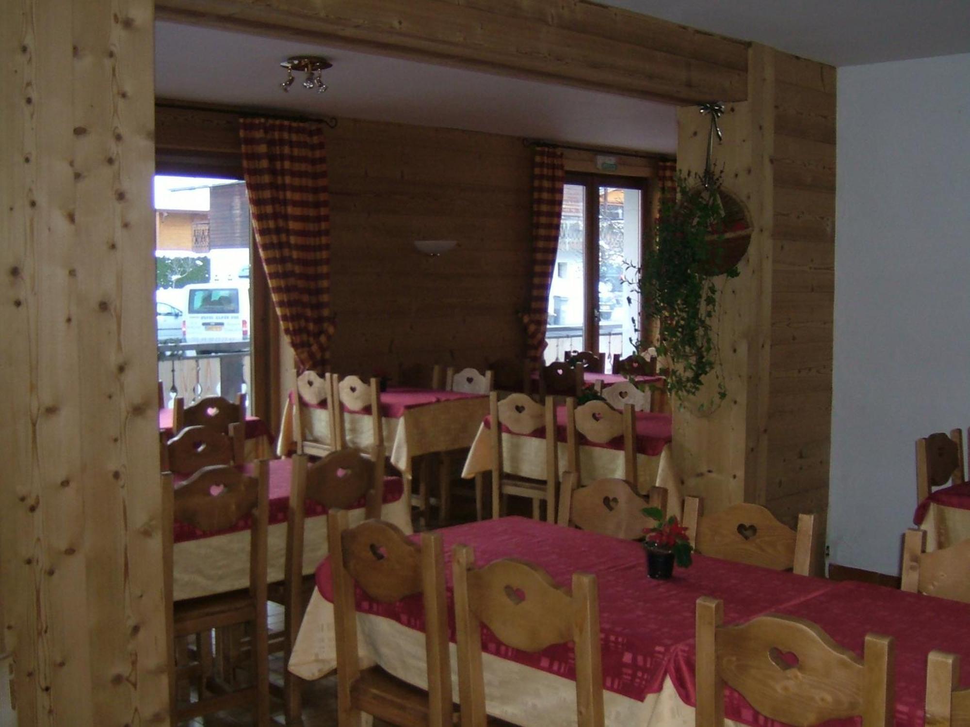 Alpen Roc Morzine Exterior foto